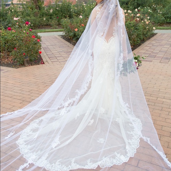 Super detailed wedding dress